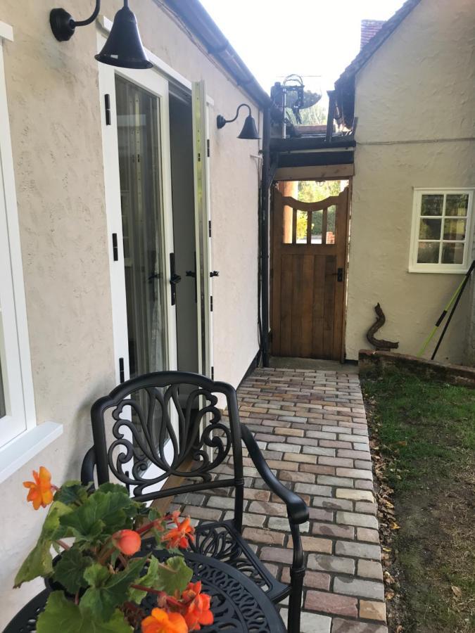 Little Dunmow Corner House Luxury Bnb المظهر الخارجي الصورة
