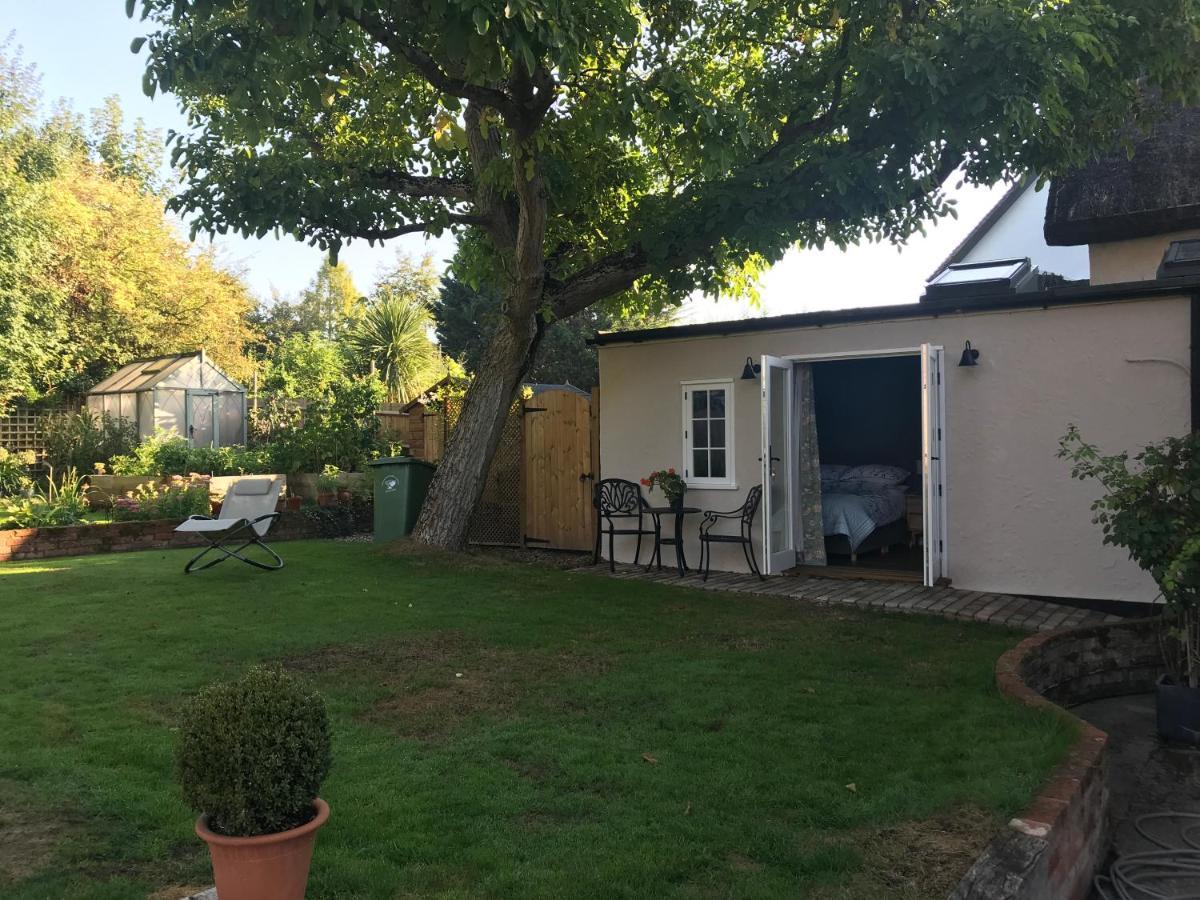 Little Dunmow Corner House Luxury Bnb المظهر الخارجي الصورة