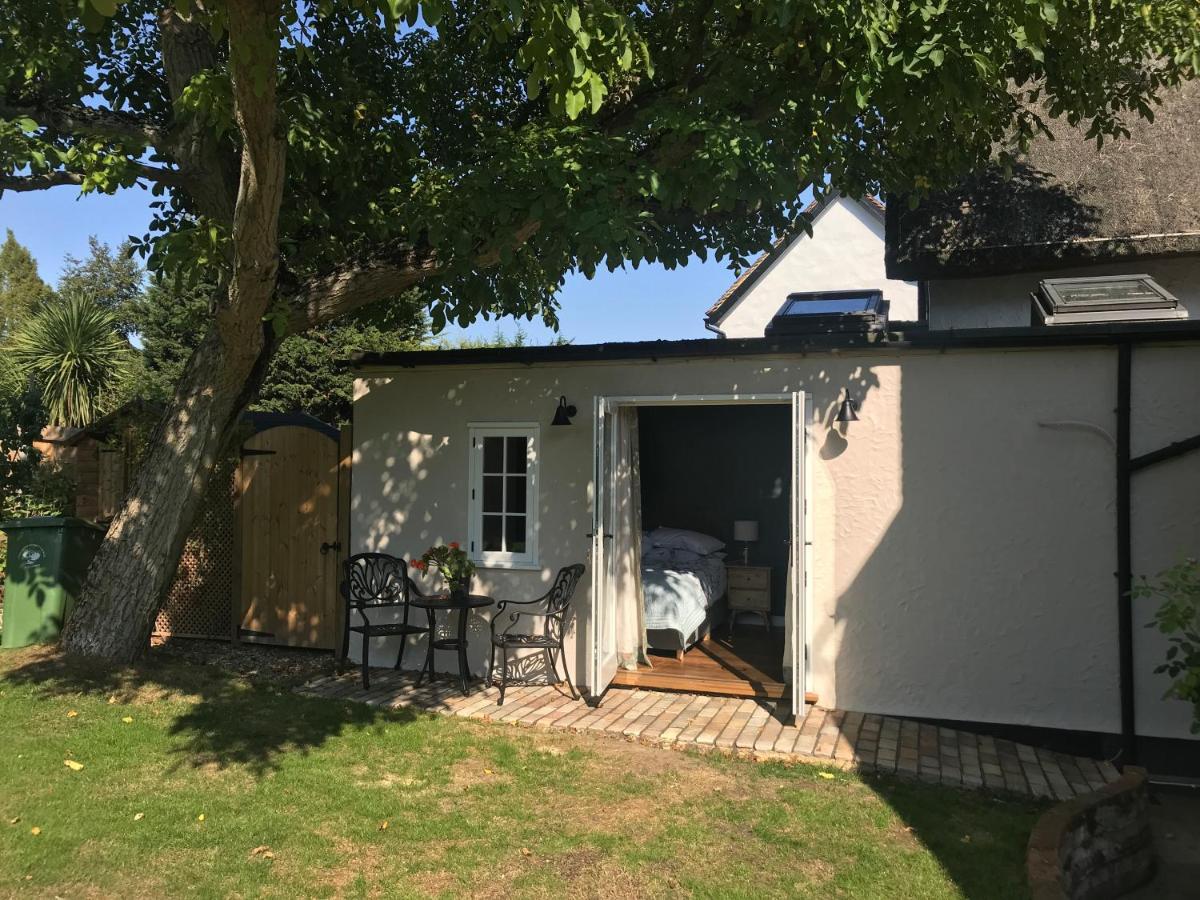 Little Dunmow Corner House Luxury Bnb المظهر الخارجي الصورة