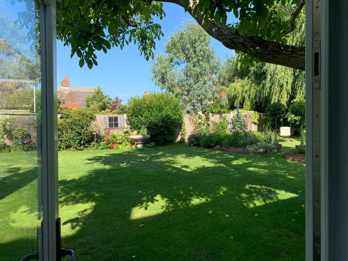 Little Dunmow Corner House Luxury Bnb المظهر الخارجي الصورة